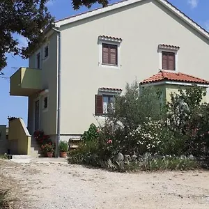 https://kelk-loznati.primorje-gorskikotar.com