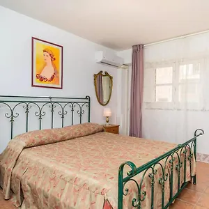 https://house-stephanotus.taorminaitalyhotels.com