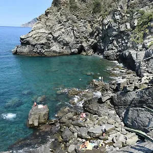Sea View Cornelia Corniglia